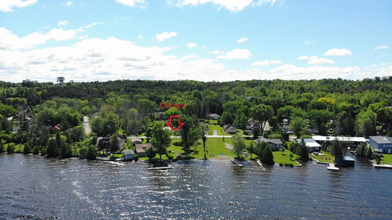 Fun Place With A Sandy Beach For Swimming, Boating, And Fishing, Featuring 3 Available Cabins Fenelon Falls Dış mekan fotoğraf